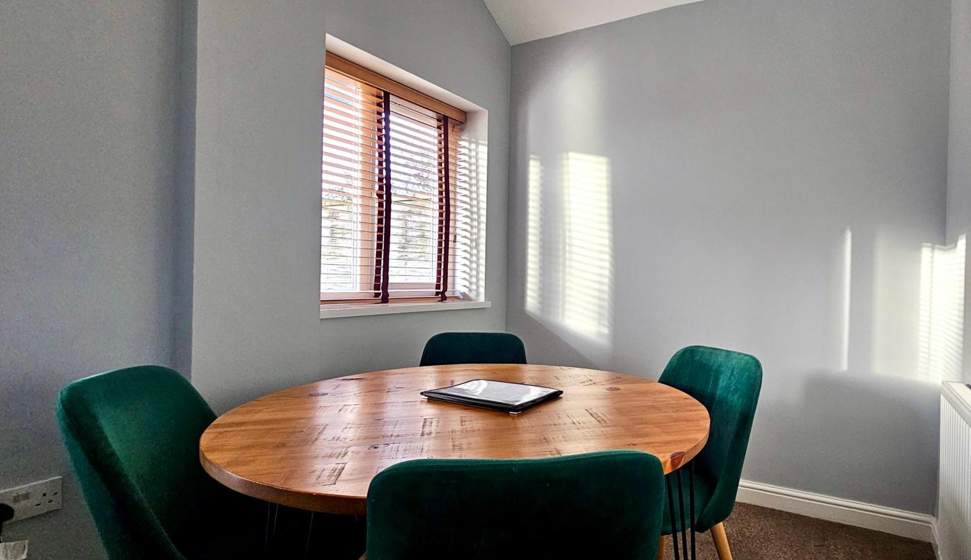 Victoria House By Switchback Stays Cardiff Extérieur photo