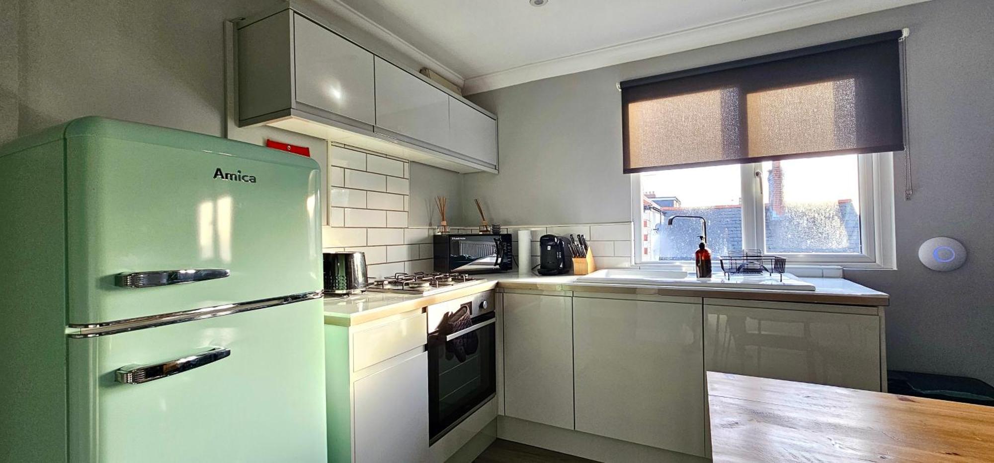 Victoria House By Switchback Stays Cardiff Extérieur photo
