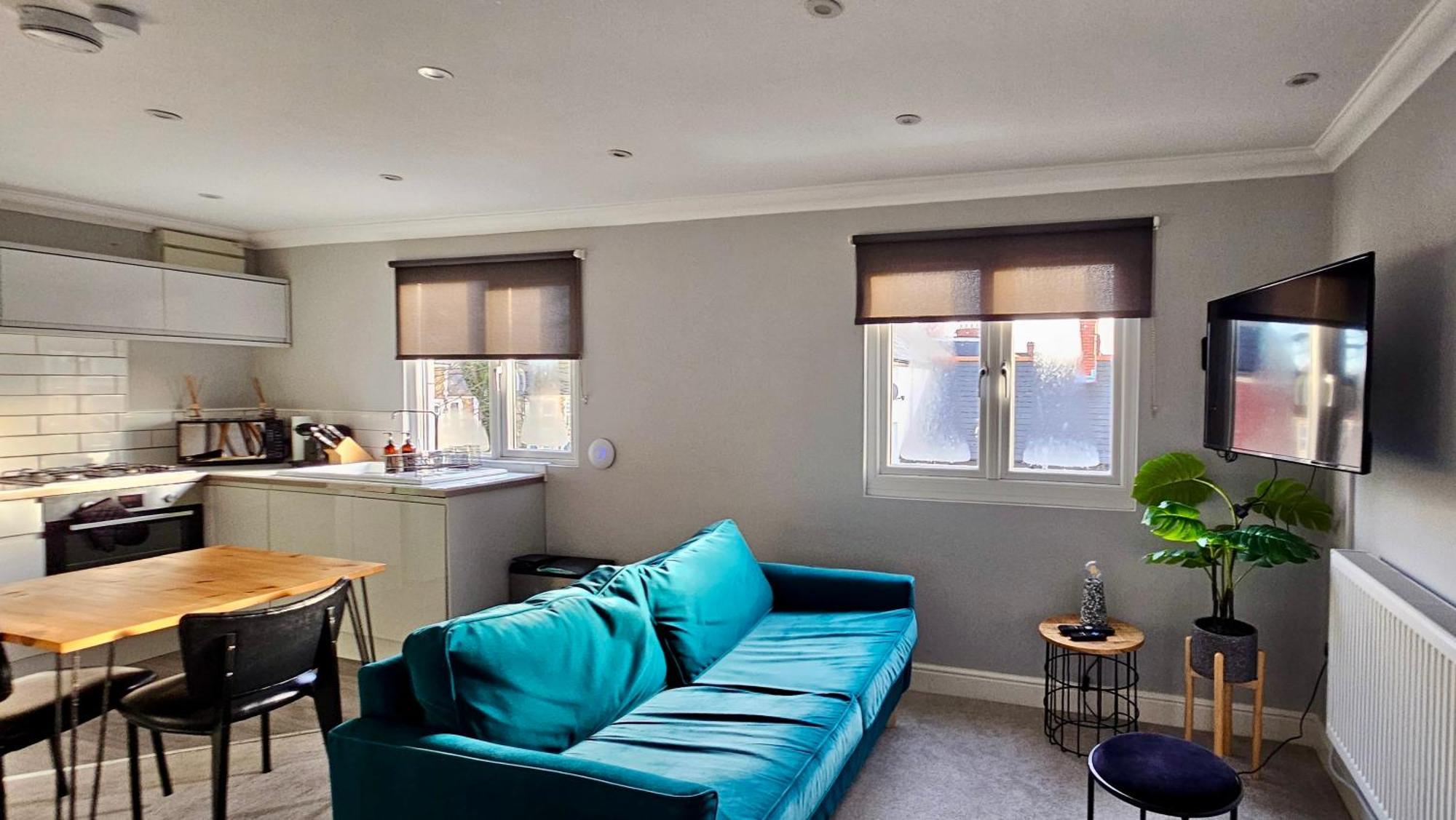 Victoria House By Switchback Stays Cardiff Extérieur photo