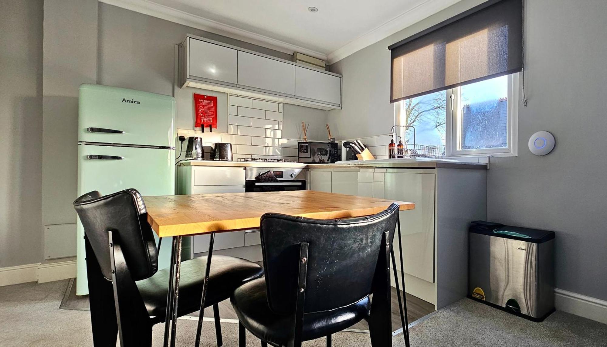 Victoria House By Switchback Stays Cardiff Extérieur photo
